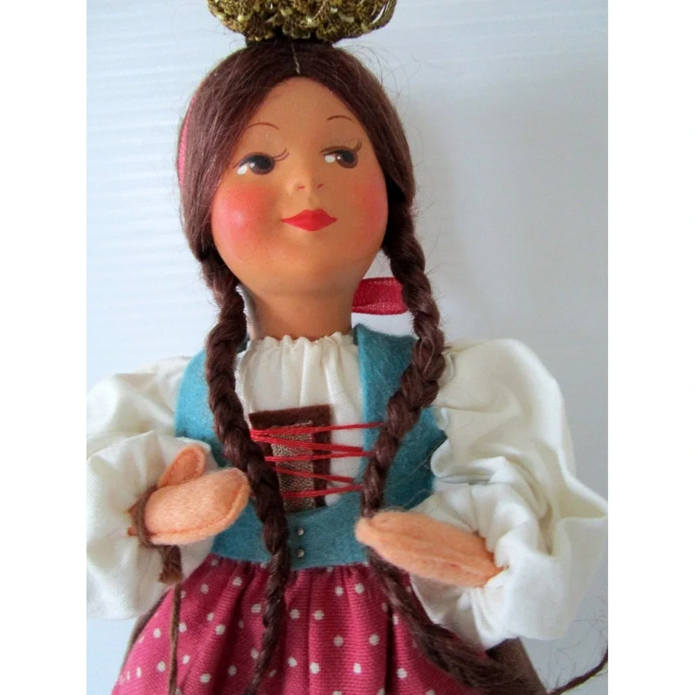 Baitz scraffrausen doll